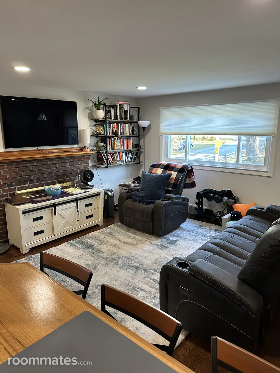 Profile photo 9 of 11