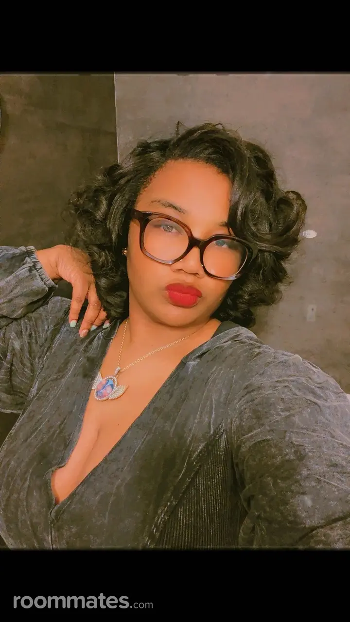 Profile photo 1 of 1