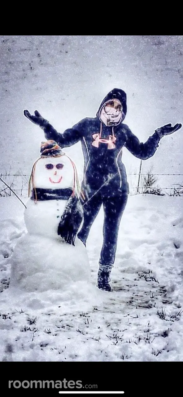 Profile photo 7 of 8