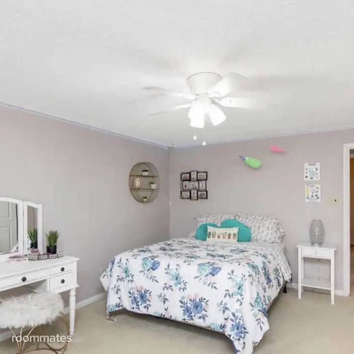 Room for rent in Berlin, NJ $1300, house