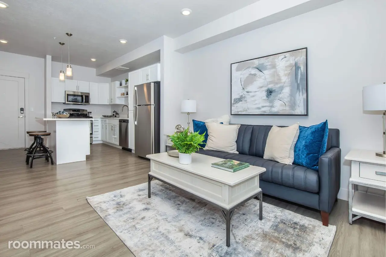 Profile photo 1 of 8