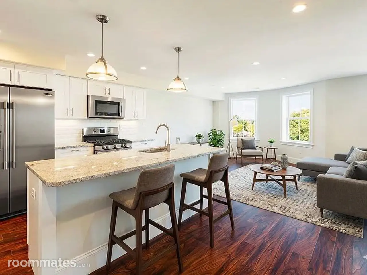 Profile photo 2 of 4