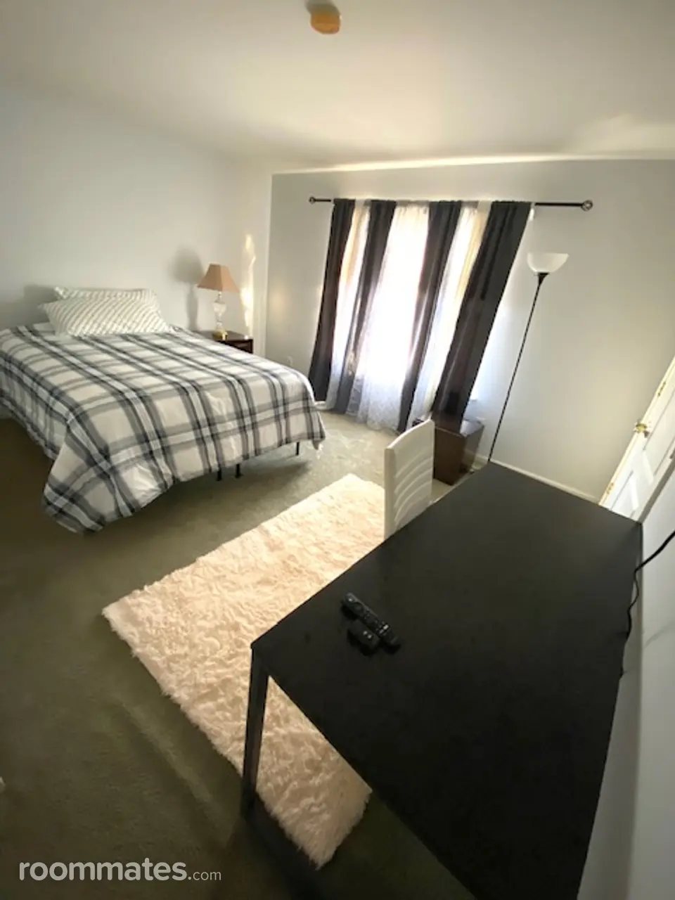 Profile photo 1 of 10