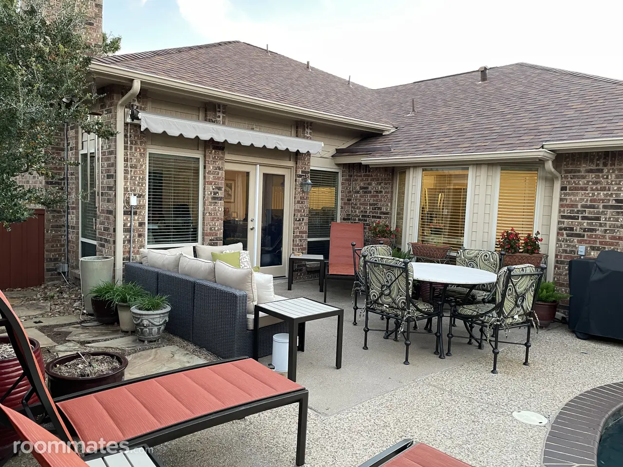 Profile photo 3 of 11