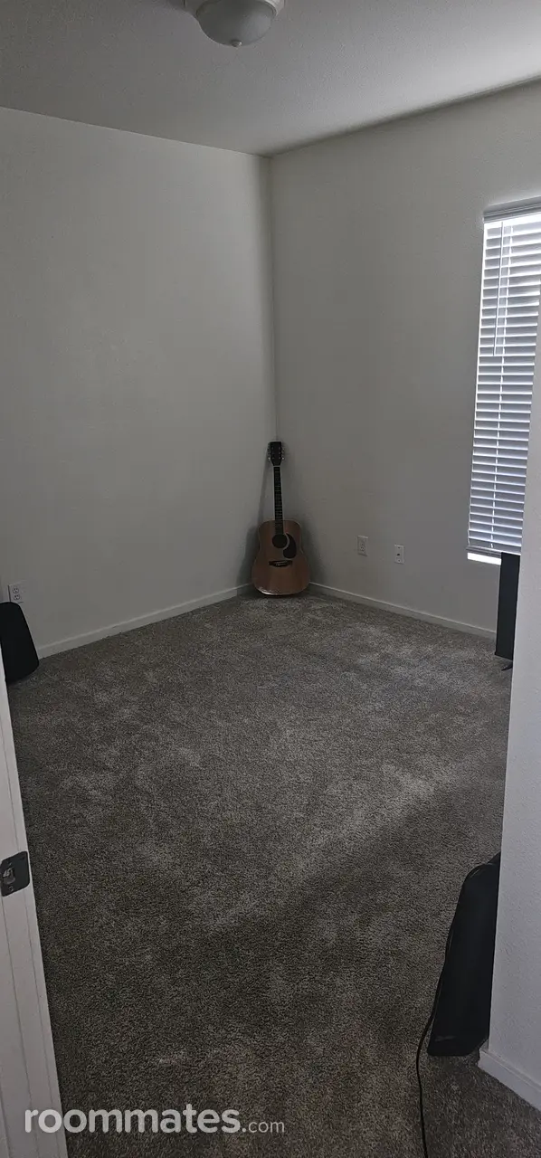 Profile photo 4 of 6