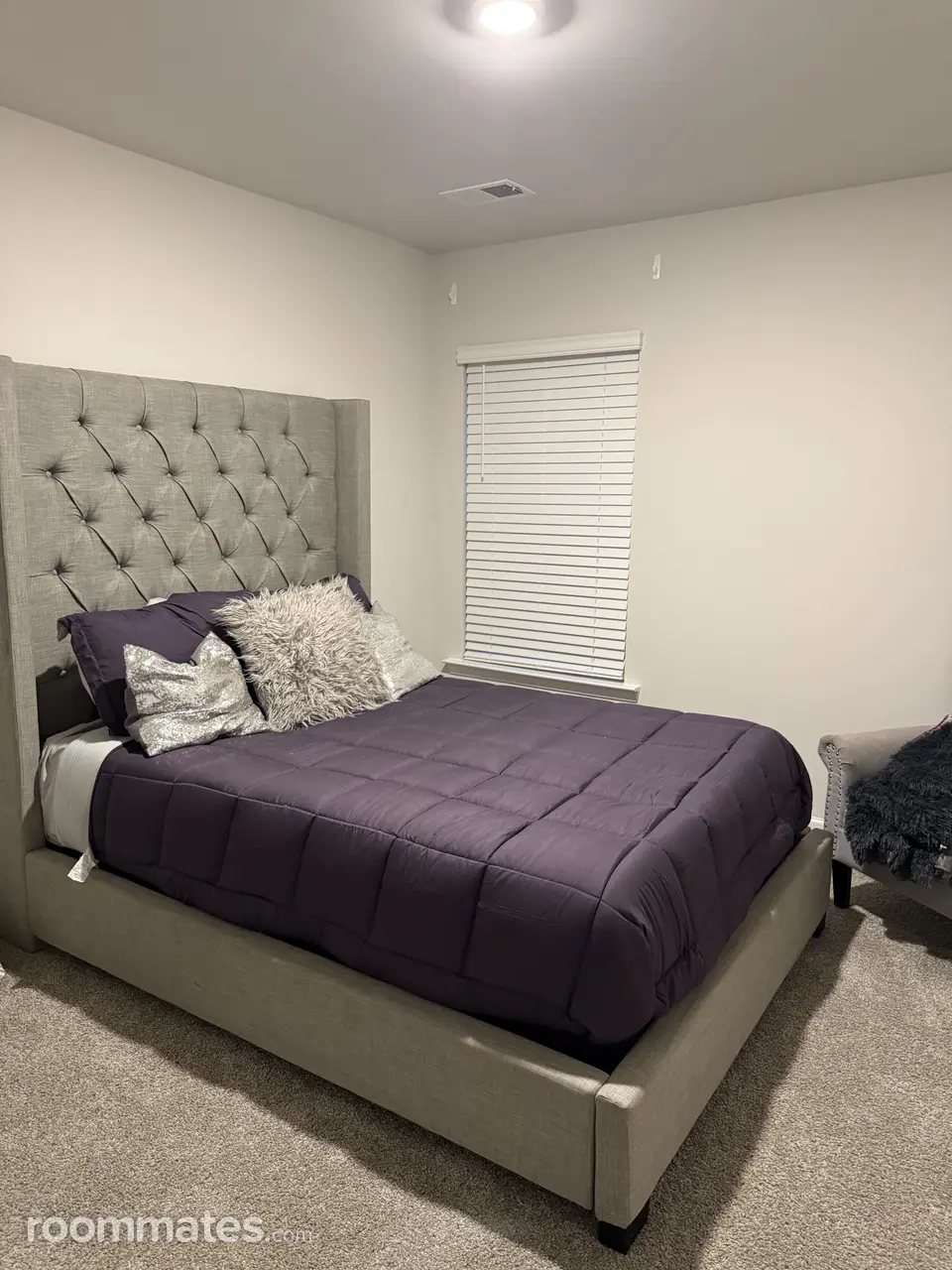 Profile photo 1 of 10