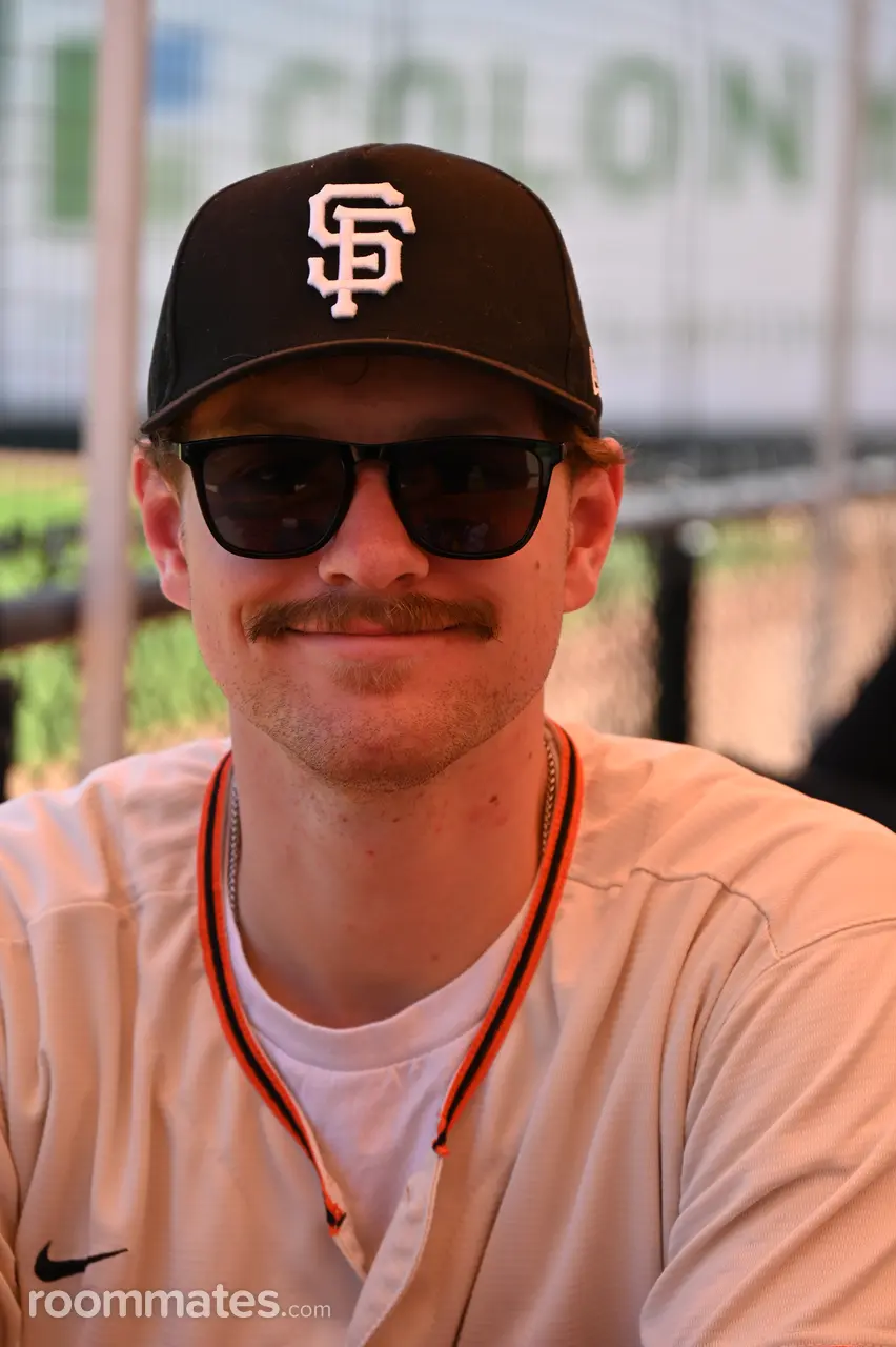 Profile photo 4 of 4