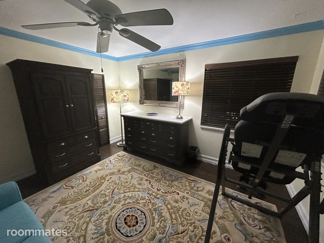 Profile photo 7 of 15