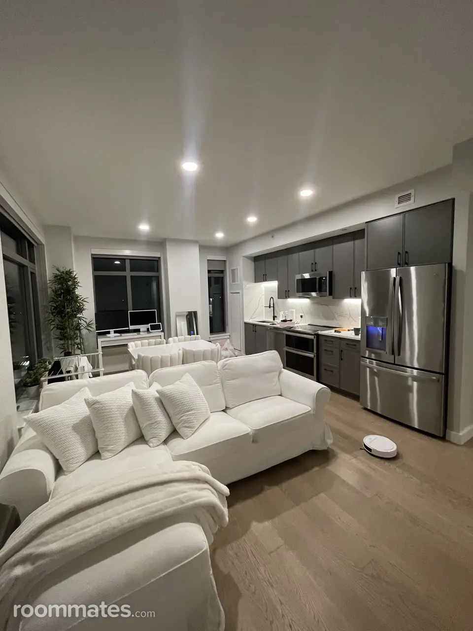 Profile photo 7 of 13