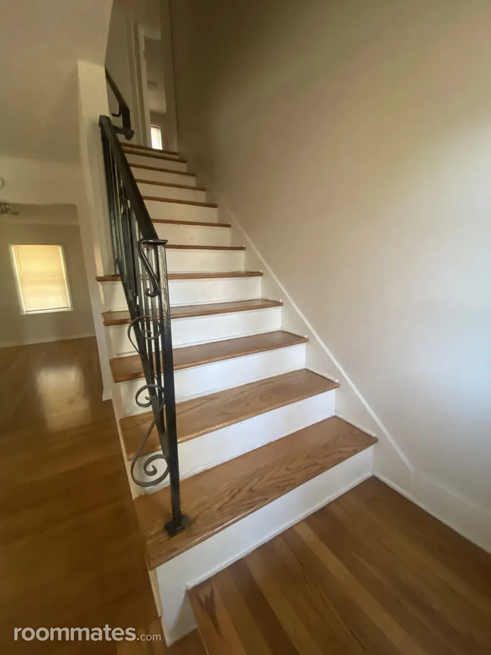 Profile photo 7 of 10