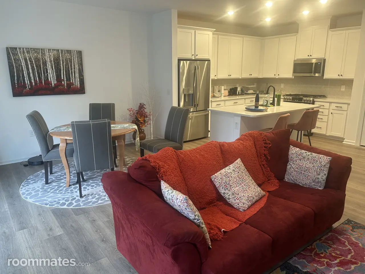 Profile photo 8 of 12