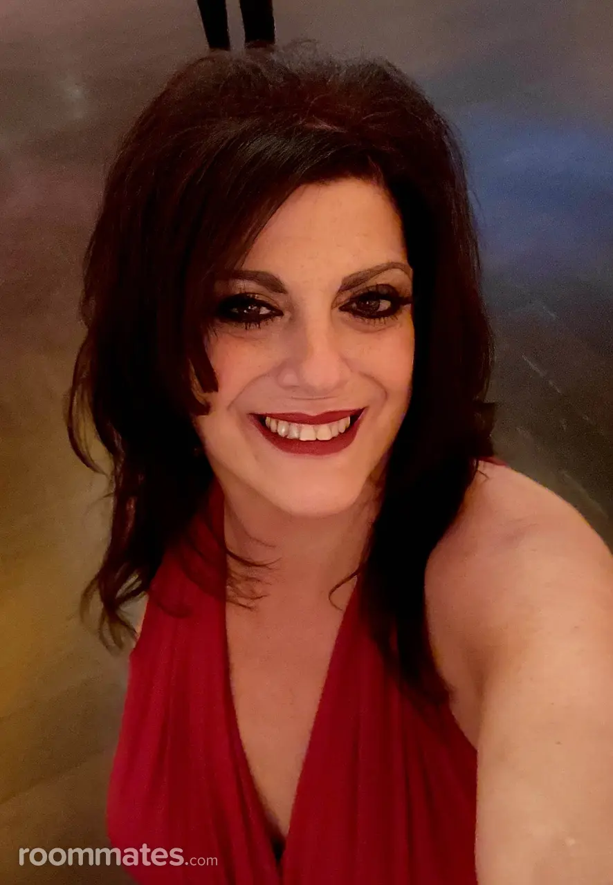 Profile photo 6 of 10