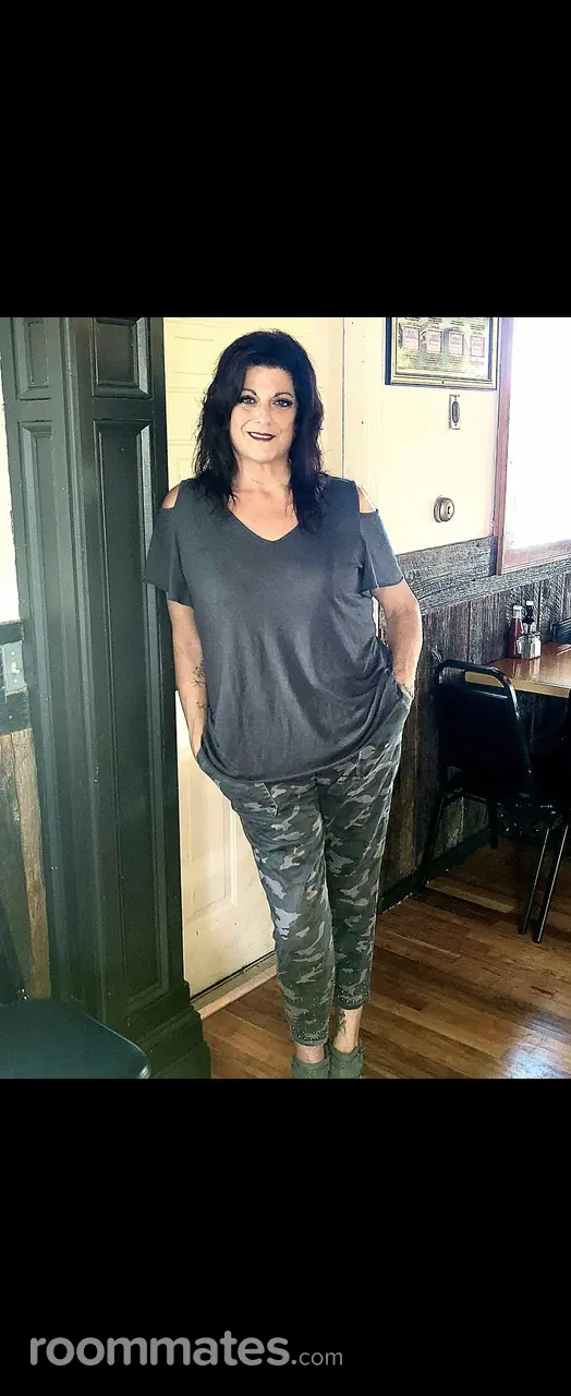 Profile photo 7 of 10