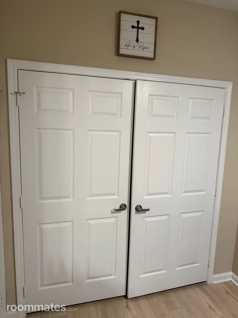 Profile photo 3 of 8