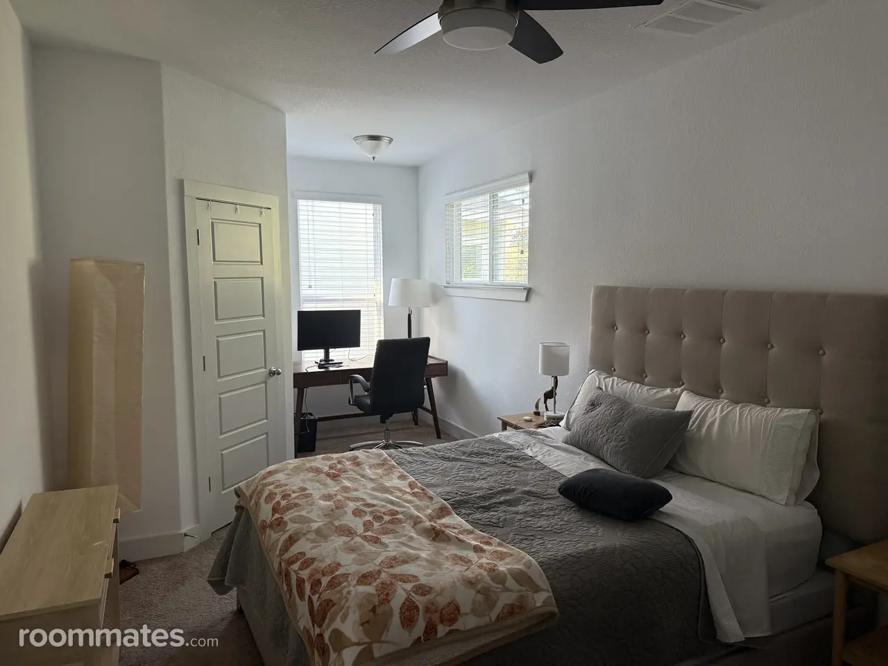 Profile photo 7 of 12