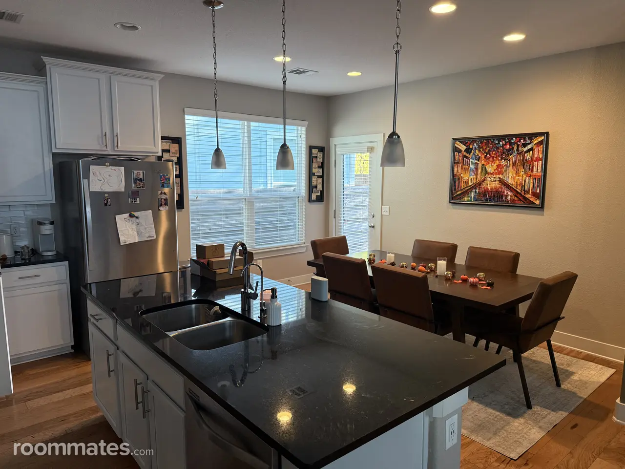 Profile photo 9 of 12