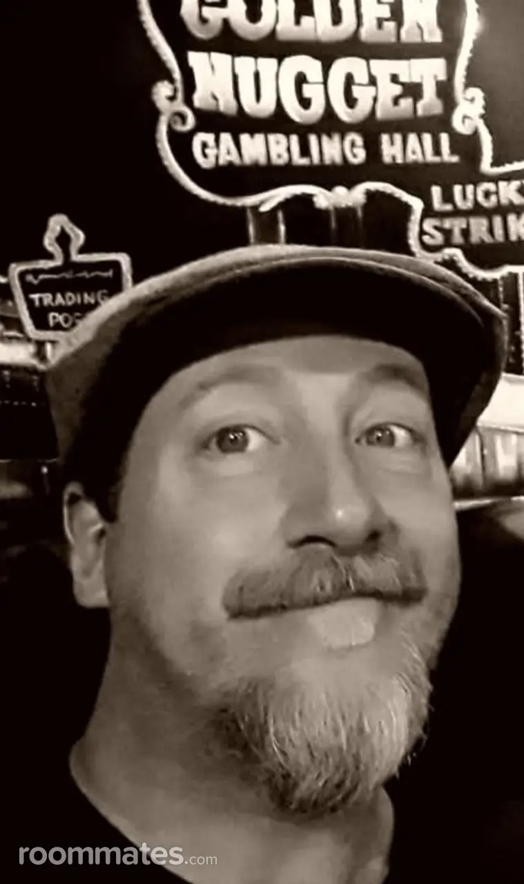 Profile photo 1 of 1