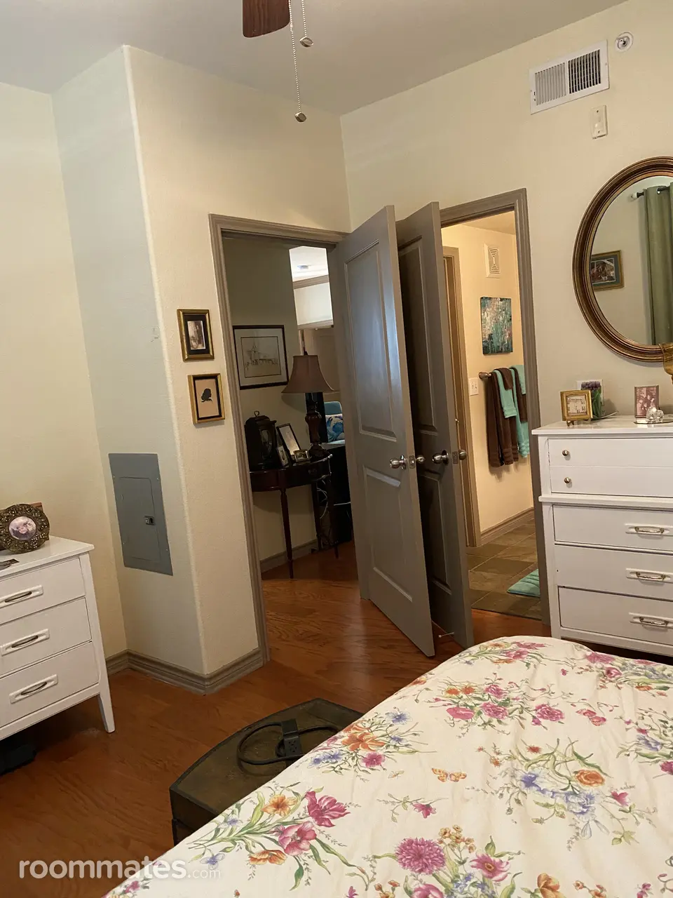 Profile photo 5 of 11