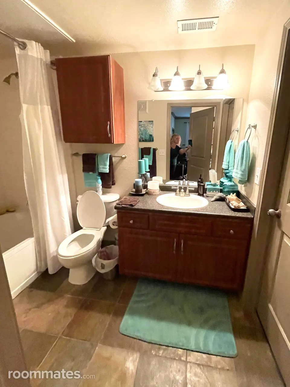 Profile photo 8 of 11