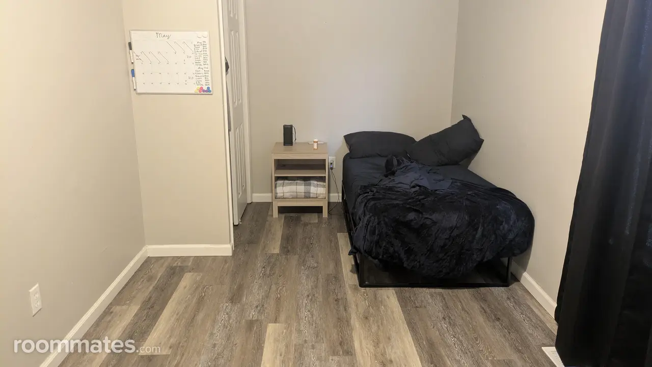 Profile photo 4 of 5