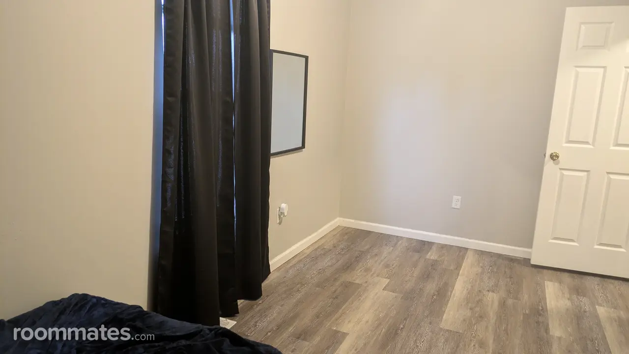 Profile photo 1 of 5