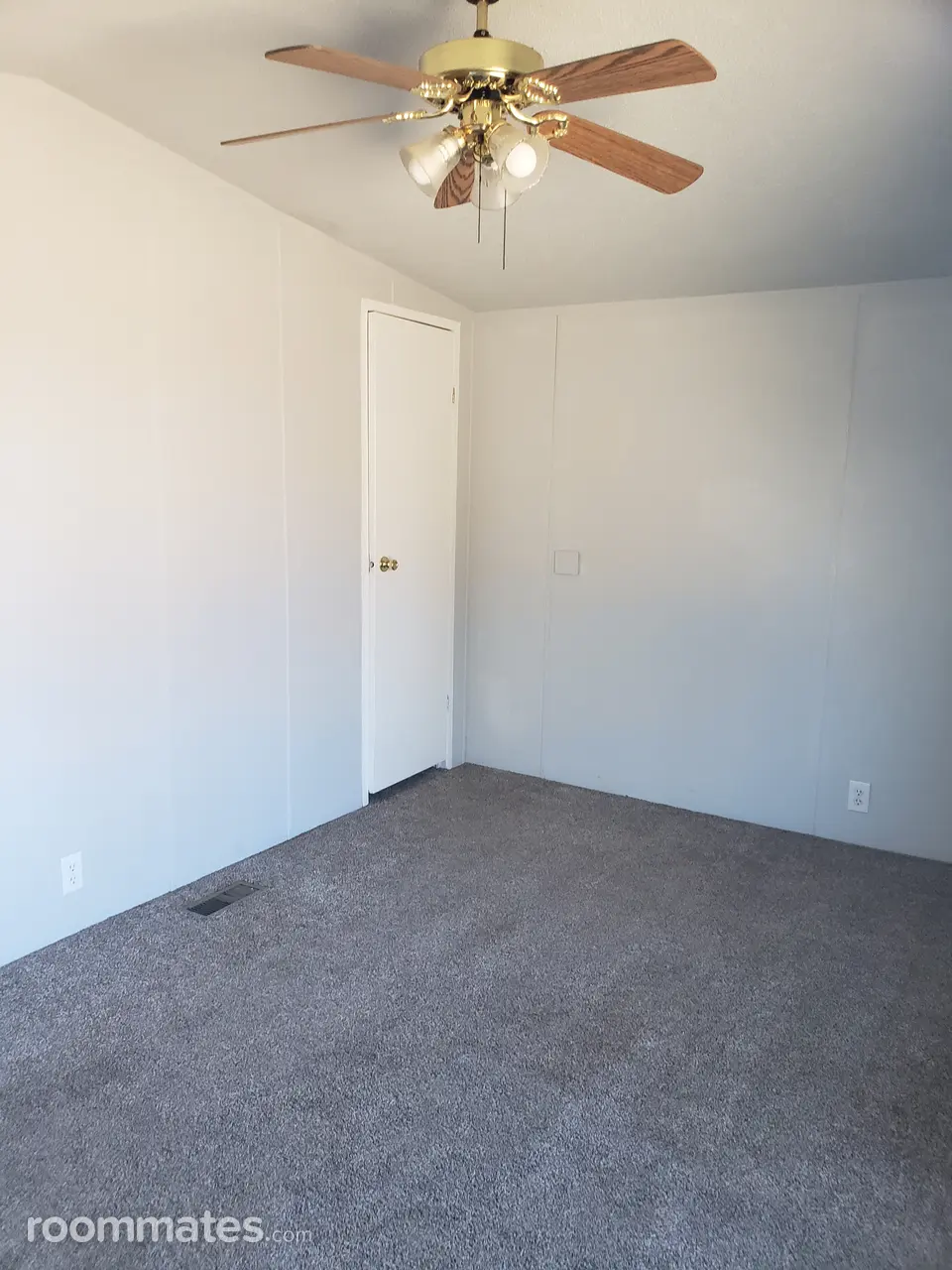 Profile photo 1 of 10