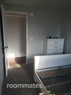 Room for rent in Harrah, OK $600, house