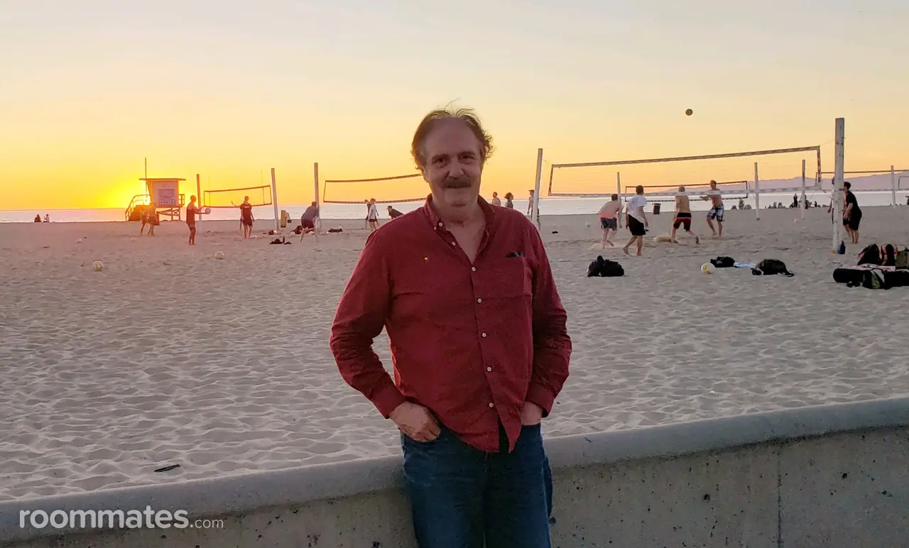 Profile photo 6 of 6