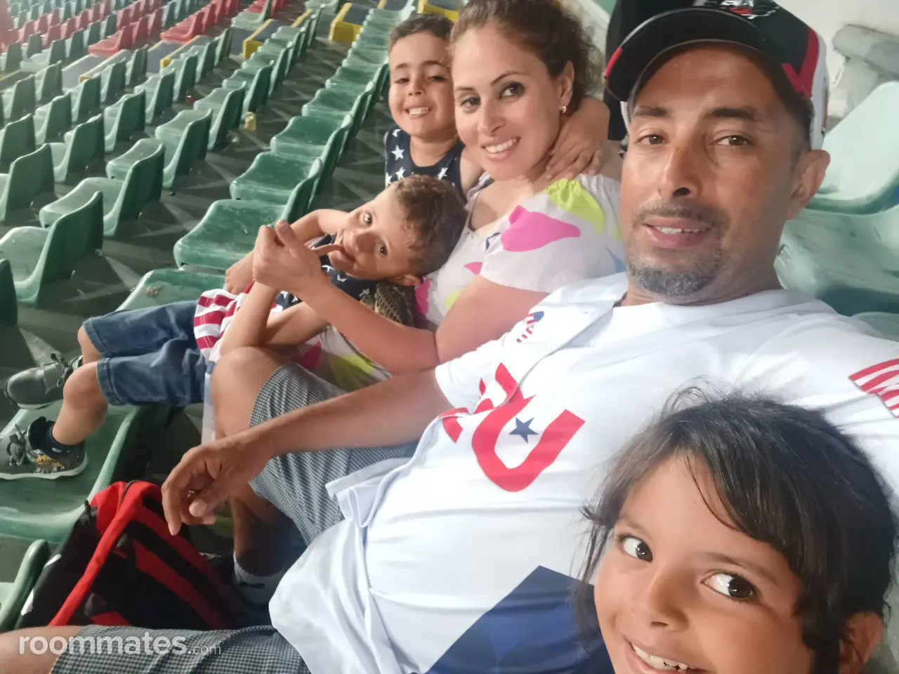 Profile photo 10 of 10