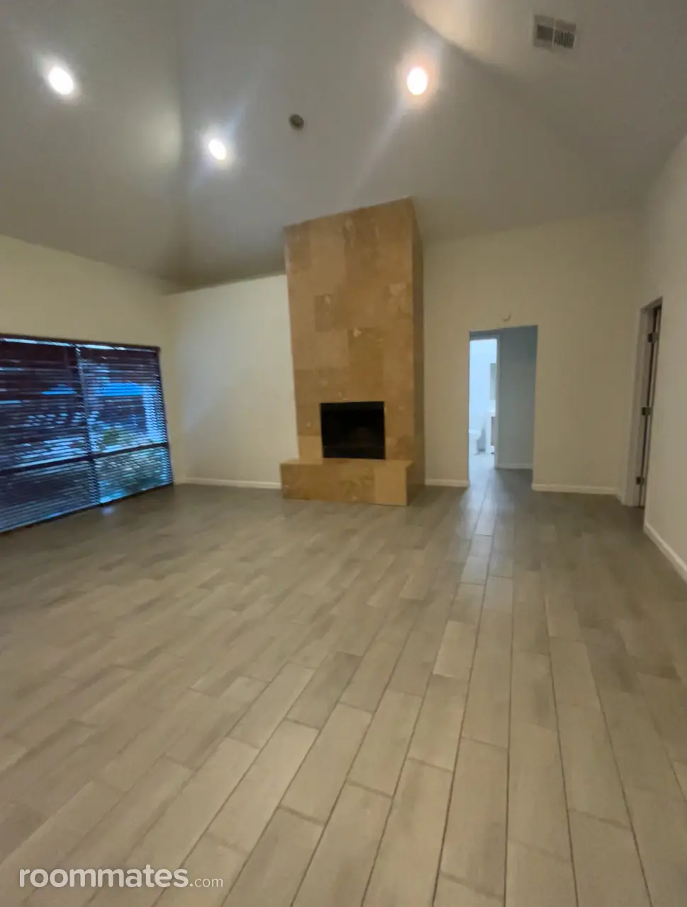 Profile photo 4 of 8