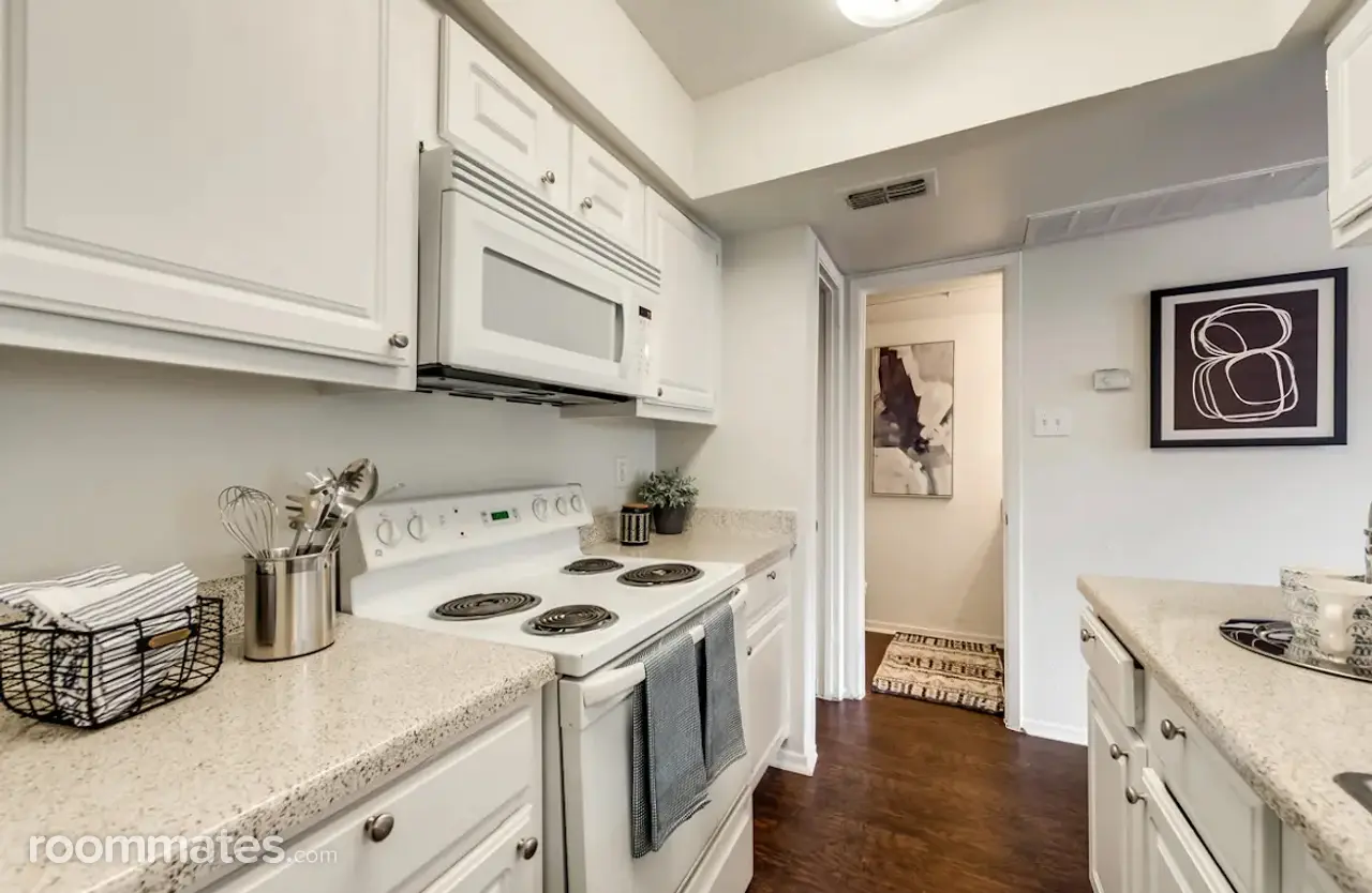 Profile photo 2 of 9