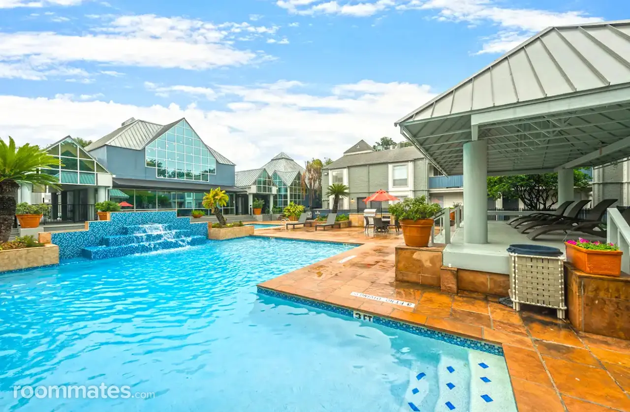 Profile photo 4 of 9