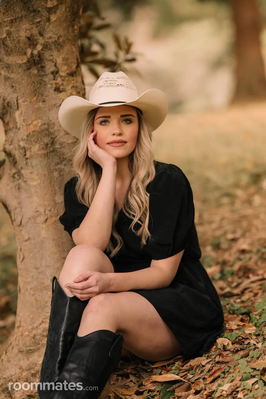 Profile photo 1 of 1