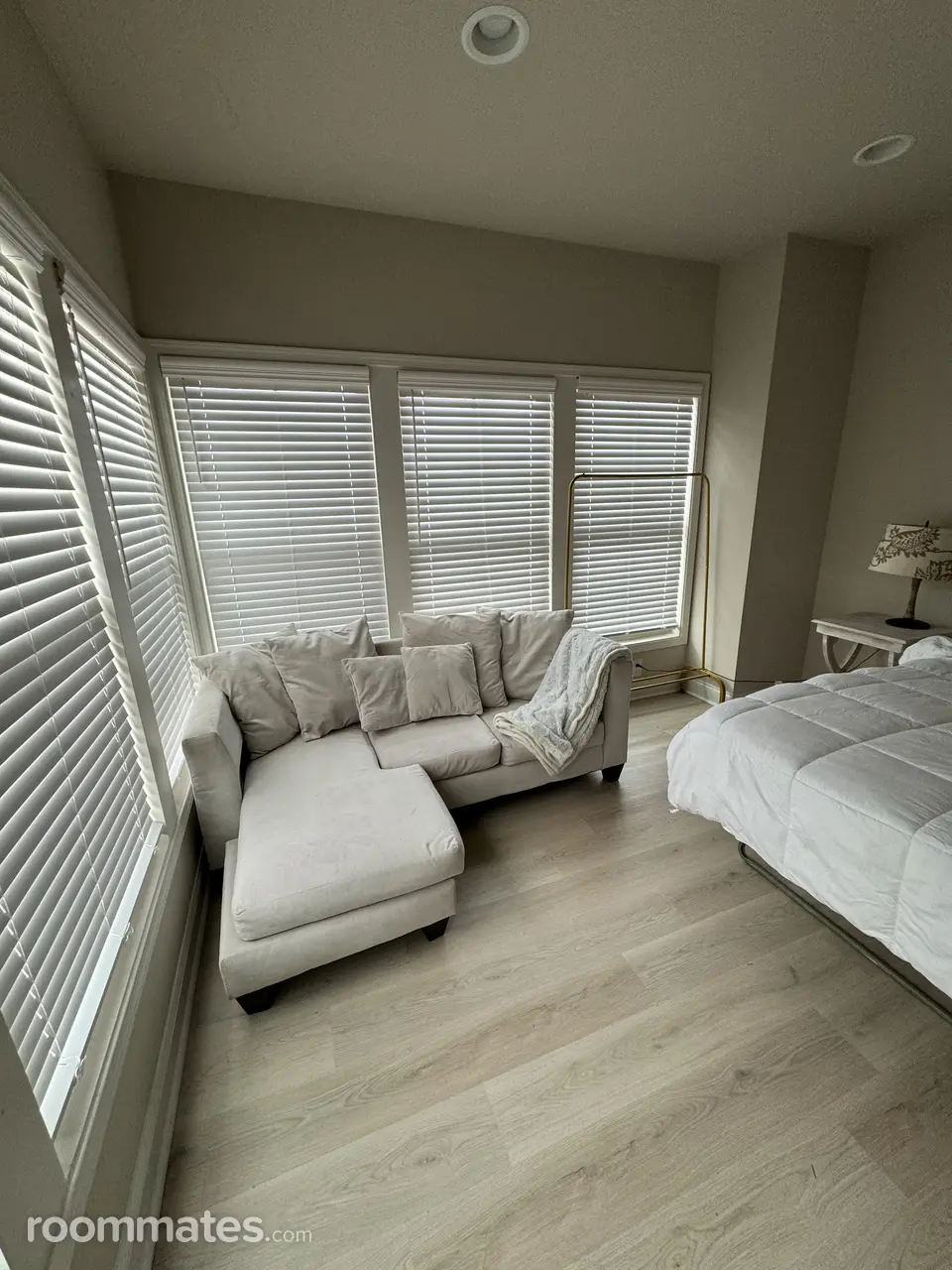 Profile photo 2 of 4