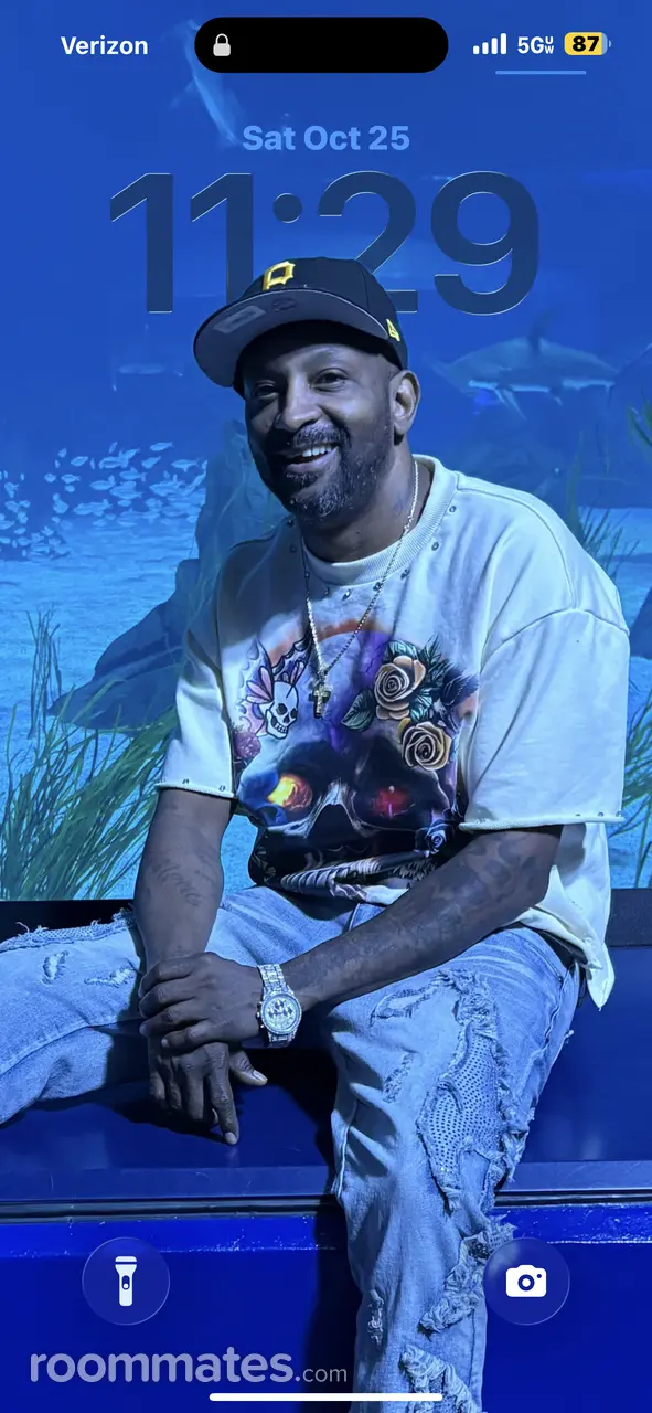 Profile photo 1 of 1