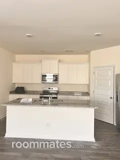 Room for rent in Hampton, GA $1000, house