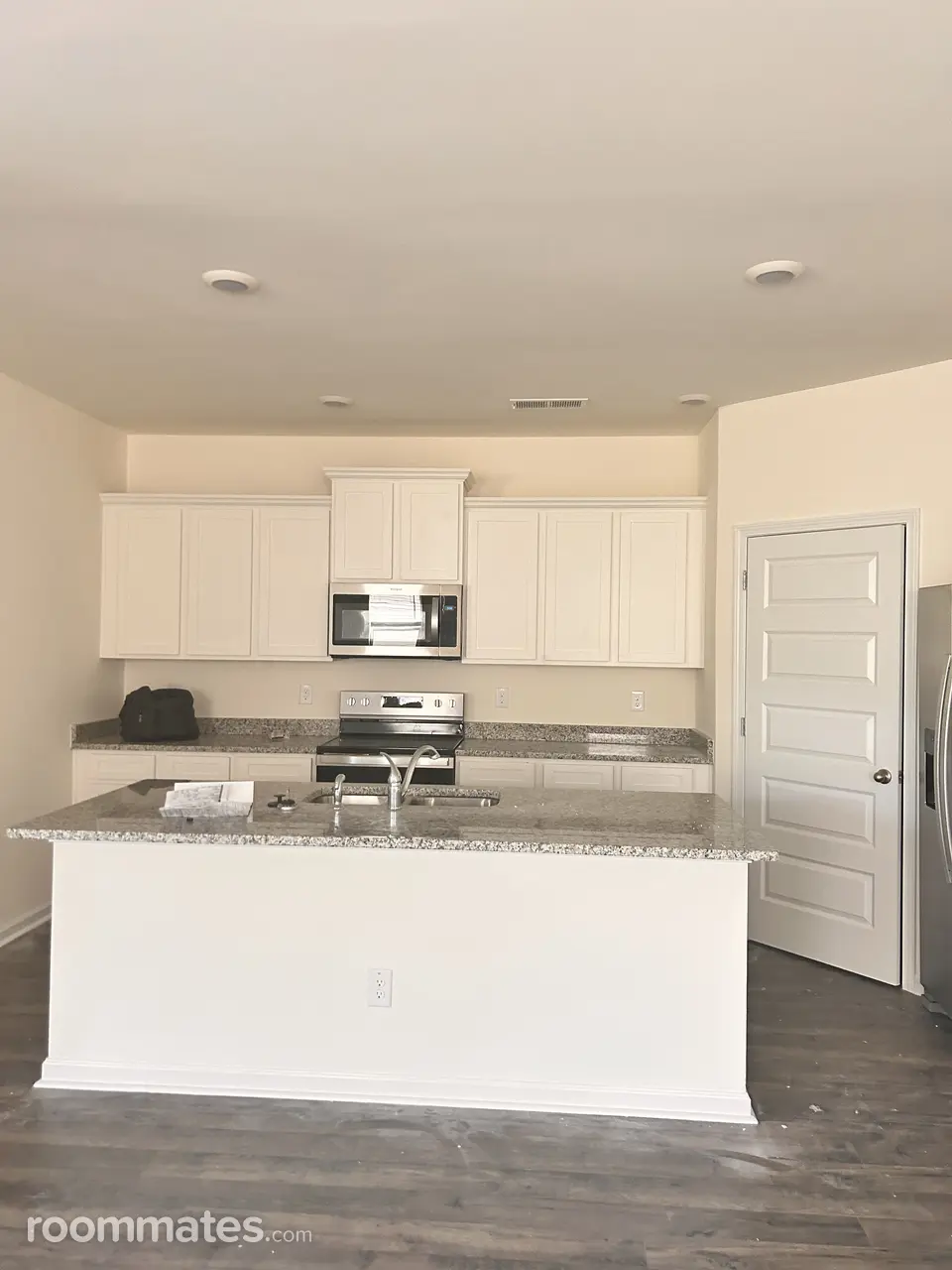 Profile photo 2 of 7