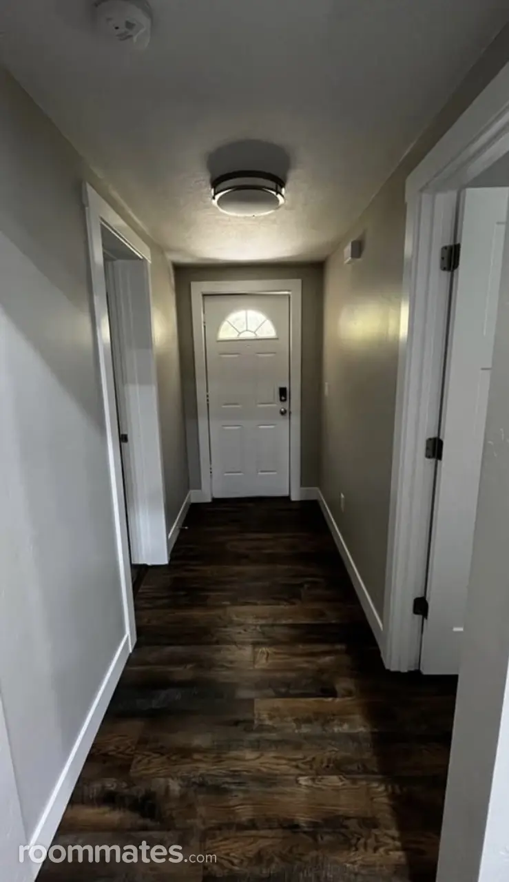 Profile photo 7 of 8