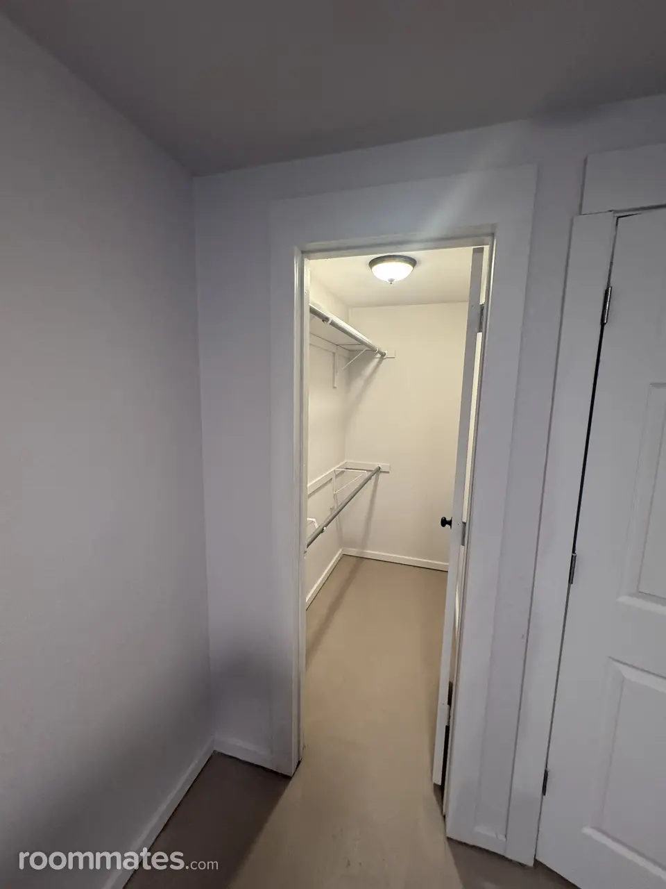 Profile photo 6 of 10