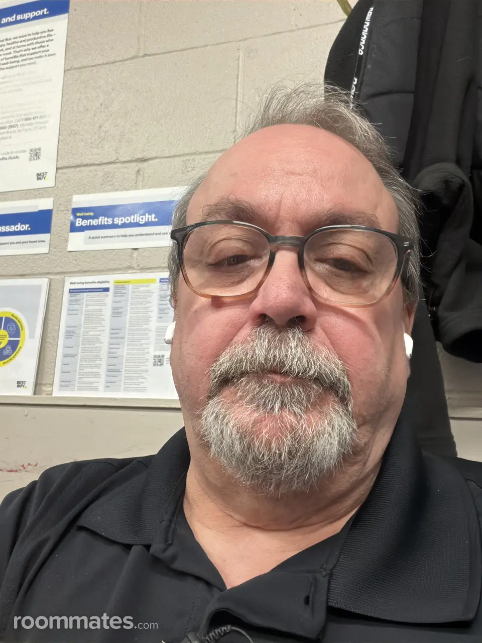 Profile photo 17 of 17