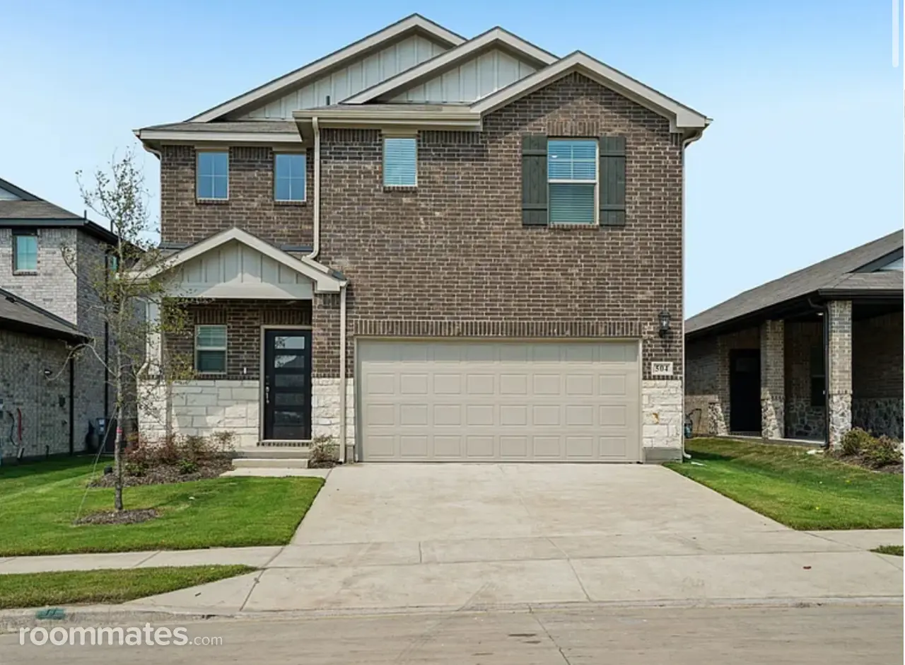 Profile photo 10 of 11