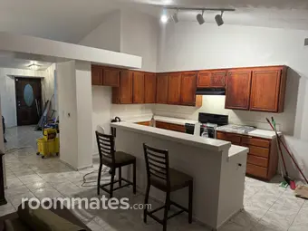 Room for rent in Lancaster, CA $850, house