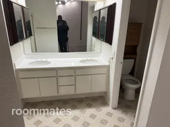 Room for rent in Lancaster, CA $850, house