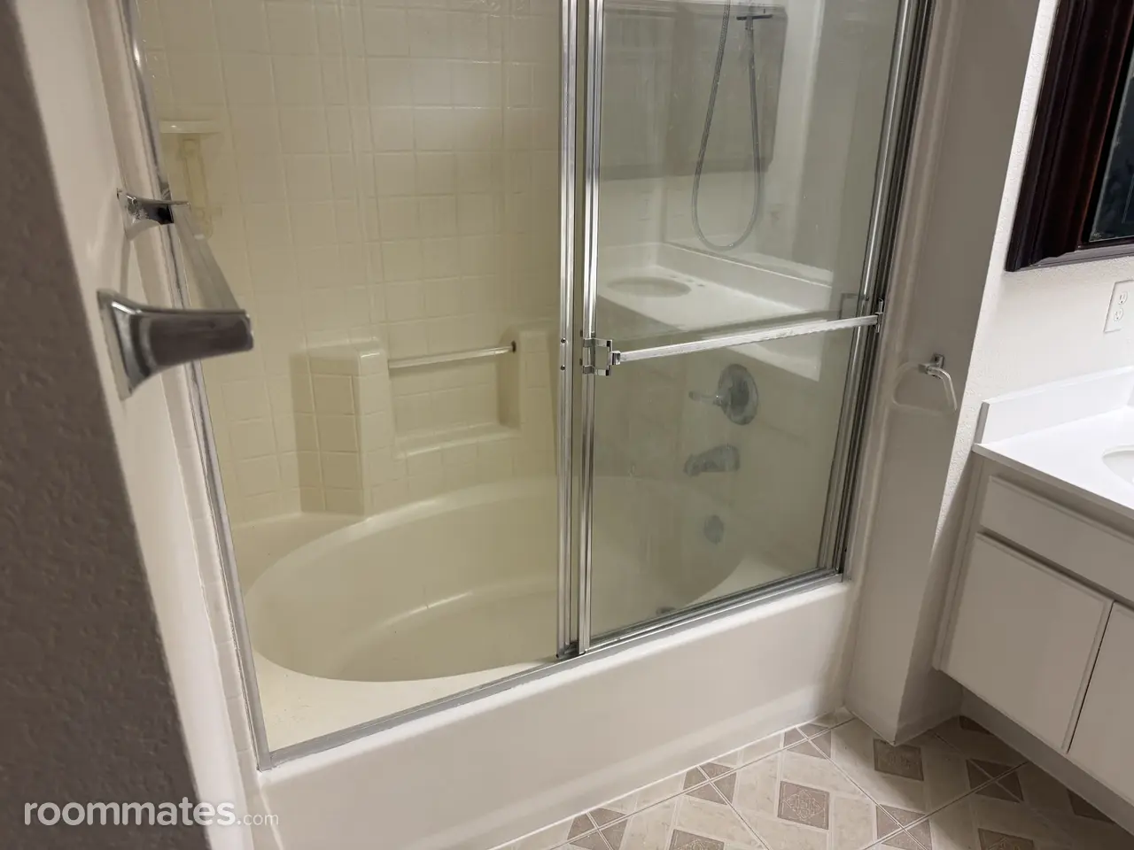 Profile photo 5 of 10