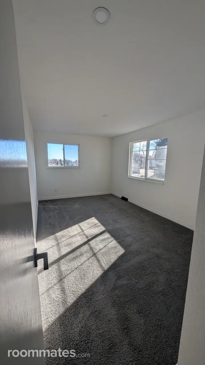 Profile photo 3 of 11