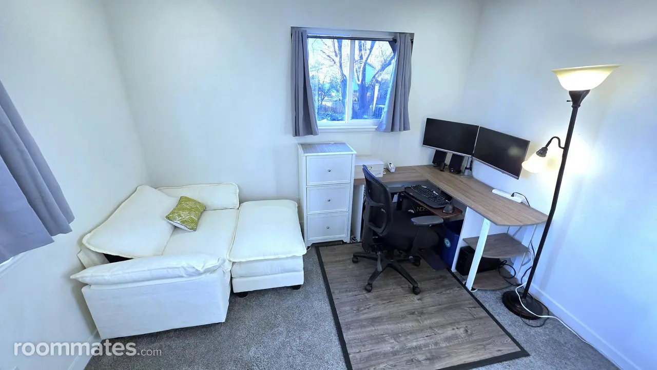 Profile photo 2 of 11