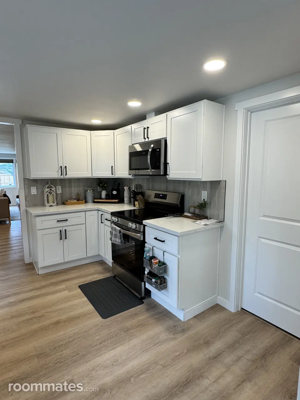 Profile photo 7 of 11