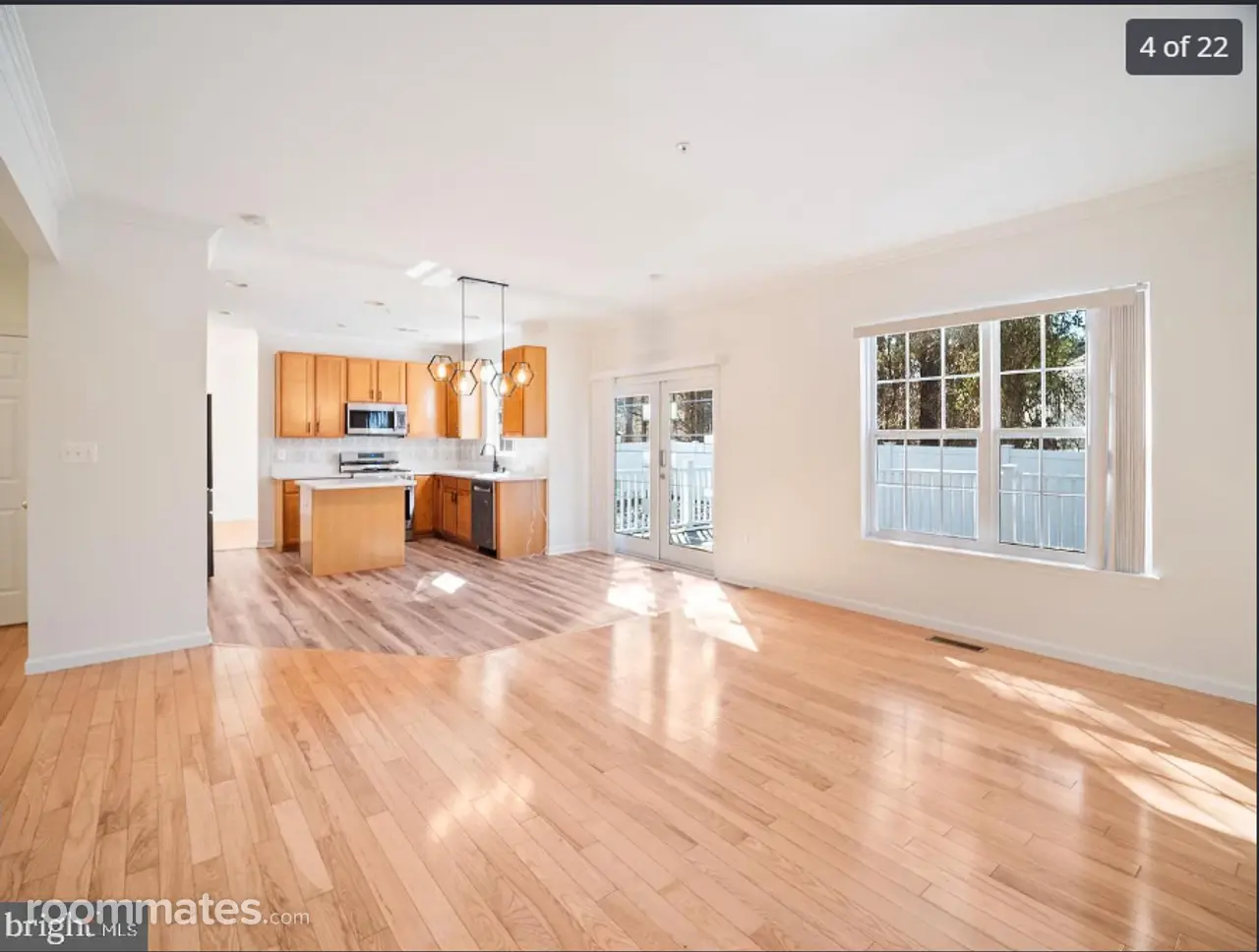 Profile photo 2 of 11