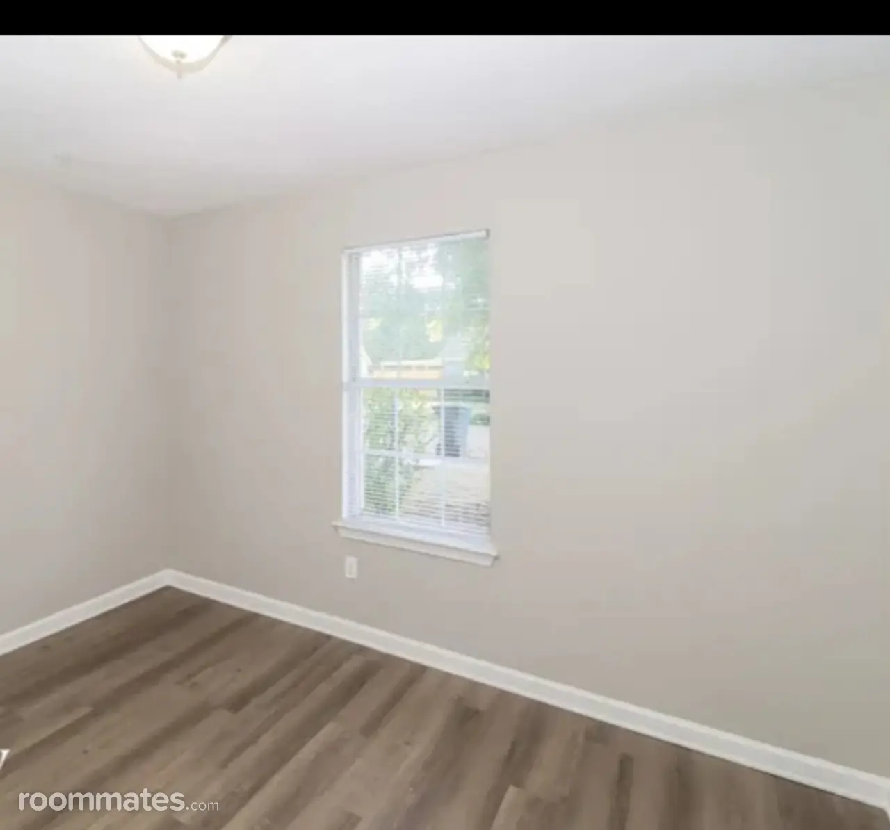 Profile photo 3 of 7