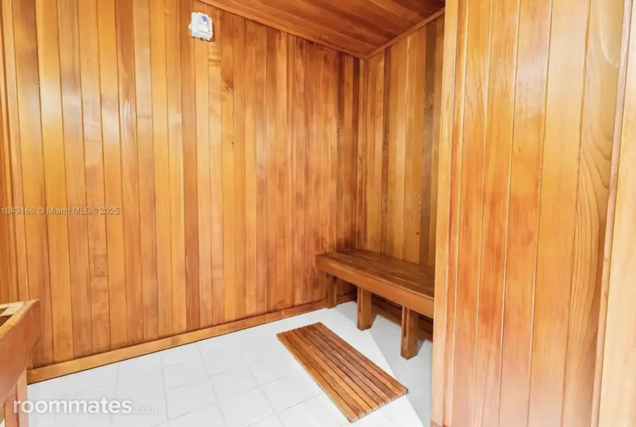 Profile photo 7 of 12